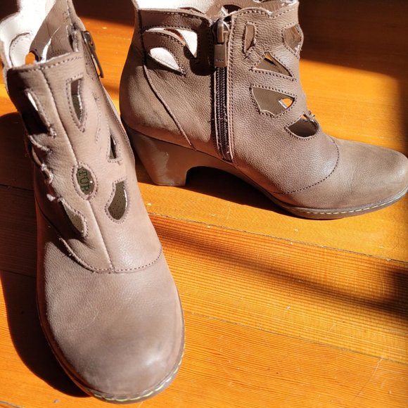 El Naturatista Brown Booties Size 7 - Picture 2 of 4